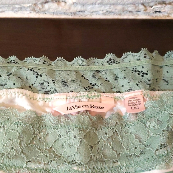 Striped floral mint and pink pajama capris by La Vie en Rose - Picture 3 of 3